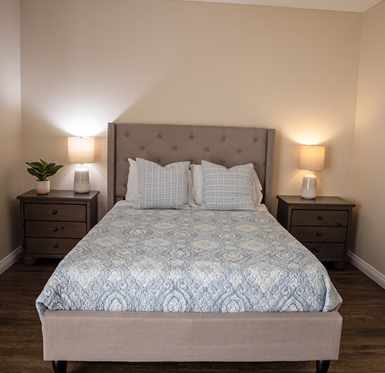 Long Beach Assisted Living & Memory Care room